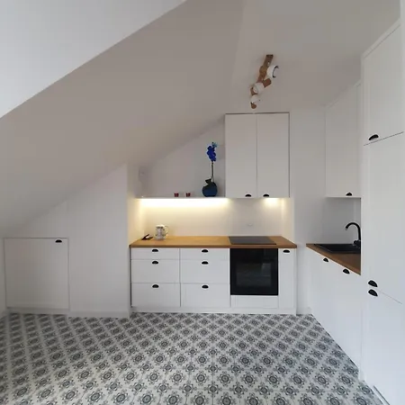 Prestige Marina View Balcony Apartamento *