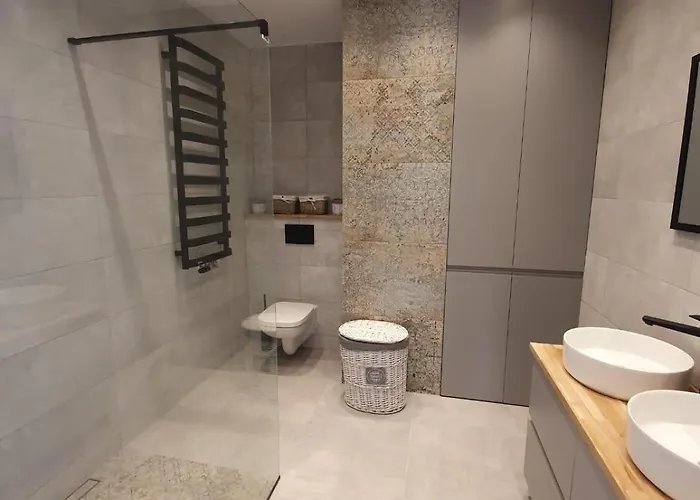 Prestige Marina View Balcony *